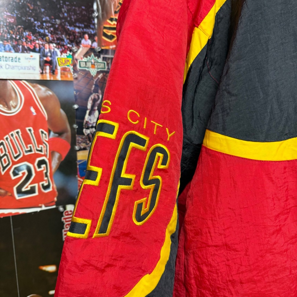 Vintage 90s Kansas City Chiefs Logo Athletic NFL Puffer Jacket Red Black Sz 2XL - Picture 7 of 13